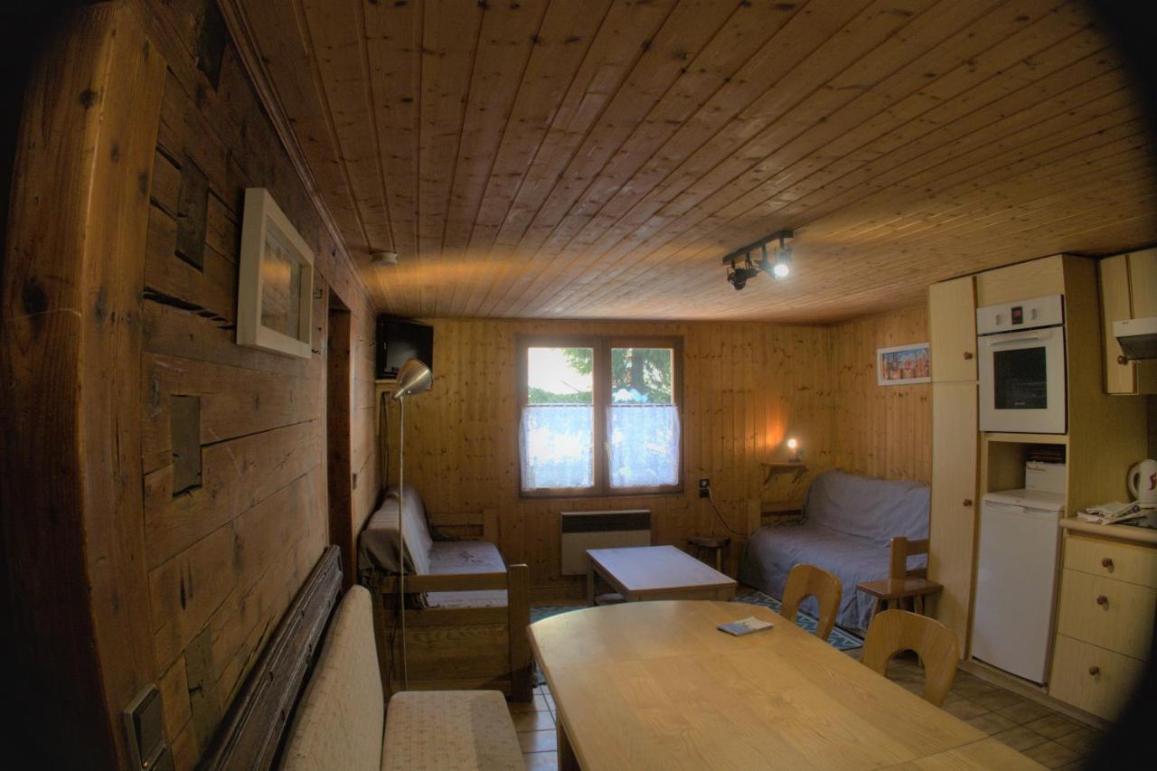 Charmieux Appartement En Chalet Typique Le Grand-Bornand Eksteriør bilde